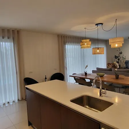 Silver Coast Luxe With 3 Bedrooms, 2 Bathrooms And A Beautiful View On The Swimmingpool In A Cosy Coastvillage Between The Famous Surfplaces Peniche And Nazare Foz do Arelho