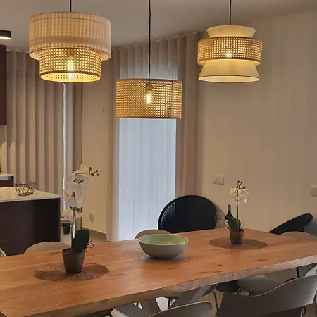Silver Coast Luxe With 3 Bedrooms, 2 Bathrooms And A Beautiful View On The Swimmingpool In A Cosy Coastvillage Between The Famous Surfplaces Peniche And Nazare * Foz do Arelho